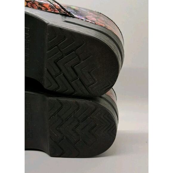 Dansko Women's Clogs Viola Dot Script Rainbow 42/11.5-12 Nurse Medical Clinical - Picture 9 of 10